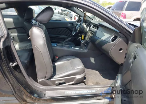 2010 Ford Mustang V6/V6 Premium из США, поврежденный, VIN 1ZVBP8ANXA5175922